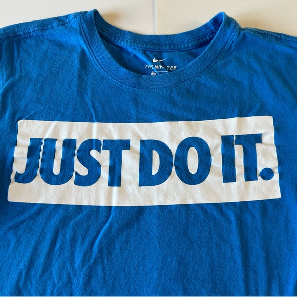 Nike Just Do It Men's Small Blue White Shirt Top Tee - Picture 2 of 3